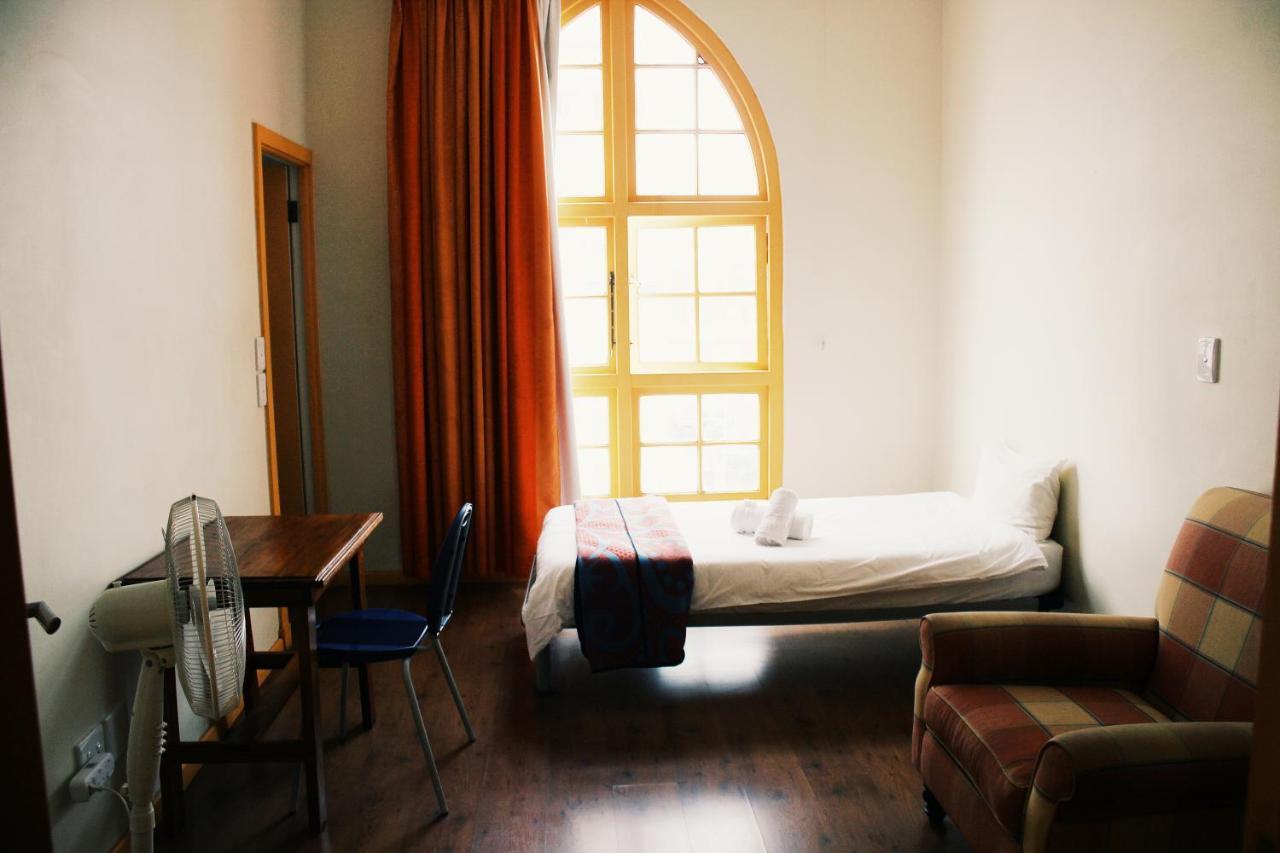 Scalabrini Guest house *